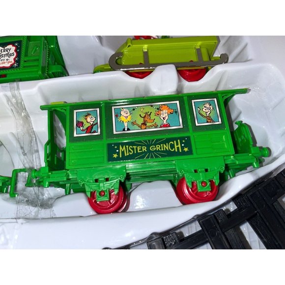 Dr. Seuss The Grinch Christmas Holiday Express Train Play Set 12pc Damaged Box - Picture 6 of 11
